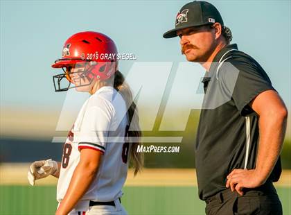 Thumbnail 3 in Deer Creek @ Mustang photogallery.