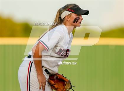 Thumbnail 1 in Deer Creek @ Mustang photogallery.