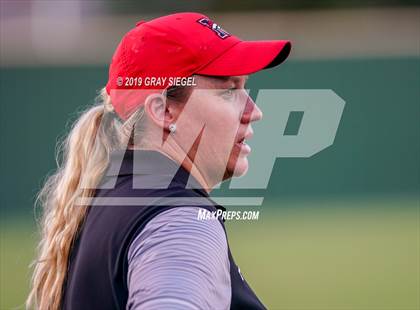 Thumbnail 3 in Deer Creek @ Mustang photogallery.