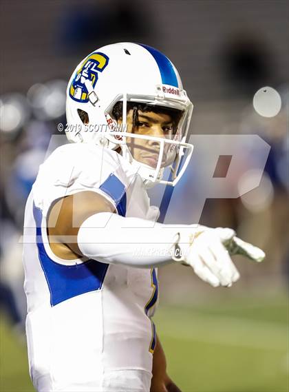 Thumbnail 1 in Serra @ Bellarmine College Prep photogallery.
