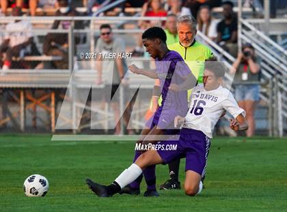 Thumbnail 2 in Ben Davis @ Brownsburg photogallery.
