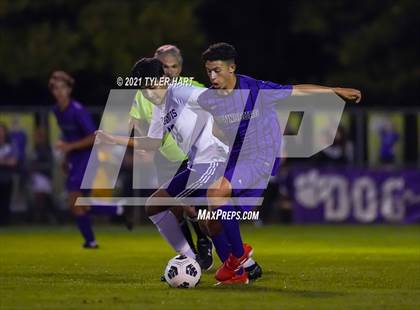Thumbnail 3 in Ben Davis @ Brownsburg photogallery.
