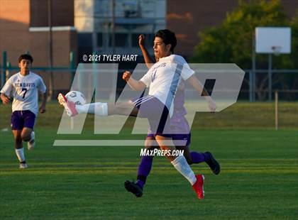 Thumbnail 2 in Ben Davis @ Brownsburg photogallery.
