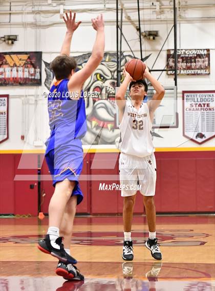 Thumbnail 2 in Charter Oak @ West Covina photogallery.
