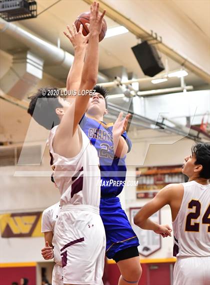 Thumbnail 1 in Charter Oak @ West Covina photogallery.