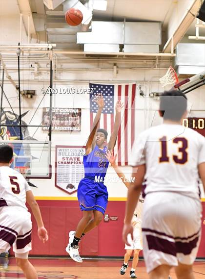 Thumbnail 3 in Charter Oak @ West Covina photogallery.