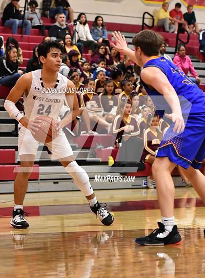 Thumbnail 2 in Charter Oak @ West Covina photogallery.