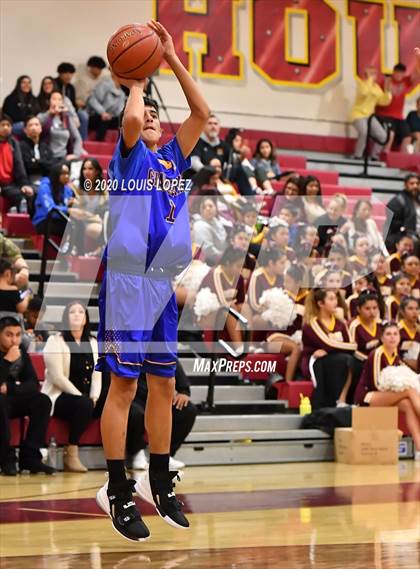 Thumbnail 1 in Charter Oak @ West Covina photogallery.