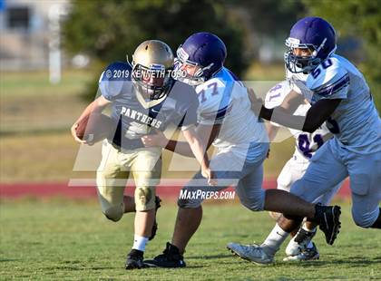 Thumbnail 2 in Warren @ O'Connor (Freshman B) photogallery.