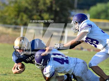 Thumbnail 3 in Warren @ O'Connor (Freshman B) photogallery.