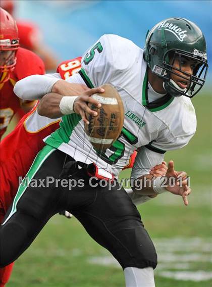 Thumbnail 1 in Cathedral Catholic vs Lincoln (CIF SDS D3 Final) photogallery.