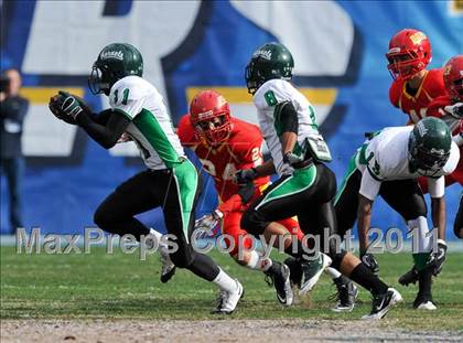 Thumbnail 2 in Cathedral Catholic vs Lincoln (CIF SDS D3 Final) photogallery.