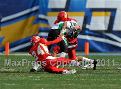 Thumbnail 3 in Cathedral Catholic vs Lincoln (CIF SDS D3 Final) photogallery.
