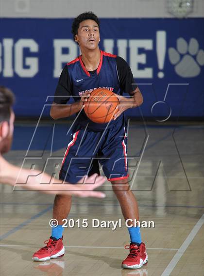 Thumbnail 2 in Capistrano Valley vs. Viewpoint (MaxPreps Holiday Classic) photogallery.