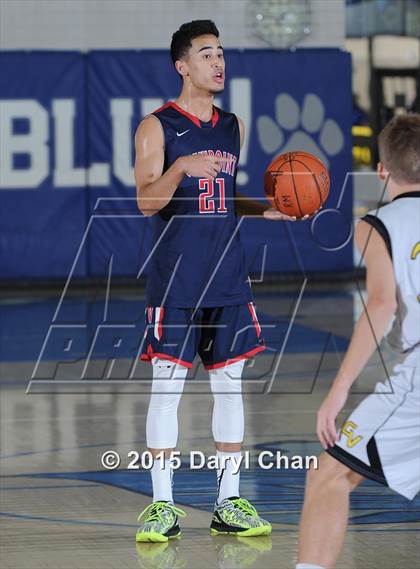 Thumbnail 3 in Capistrano Valley vs. Viewpoint (MaxPreps Holiday Classic) photogallery.