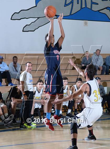 Thumbnail 2 in Capistrano Valley vs. Viewpoint (MaxPreps Holiday Classic) photogallery.