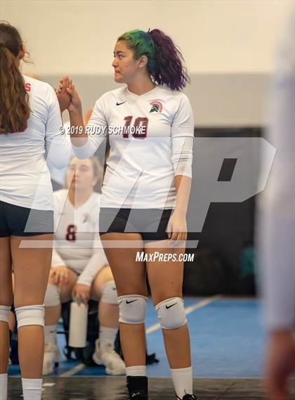 Thumbnail 3 in Rio Mesa vs. La Jolla Country Day photogallery.