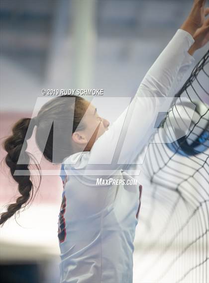 Thumbnail 2 in Rio Mesa vs. La Jolla Country Day photogallery.