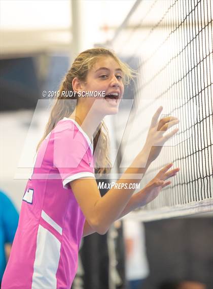 Thumbnail 3 in Rio Mesa vs. La Jolla Country Day photogallery.