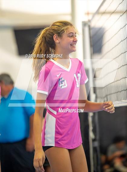Thumbnail 2 in Rio Mesa vs. La Jolla Country Day photogallery.