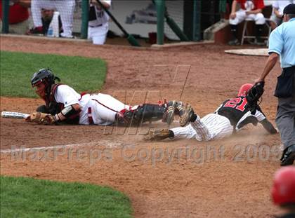 Thumbnail 3 in Owensboro vs Lawrence Co. (Ky State Quarterfinals) photogallery.