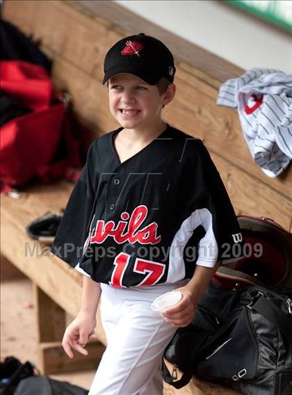 Thumbnail 2 in Owensboro vs Lawrence Co. (Ky State Quarterfinals) photogallery.