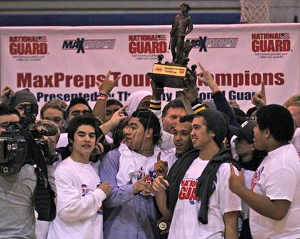 Thumbnail 2 in Timpview TOC Ceremony photogallery.
