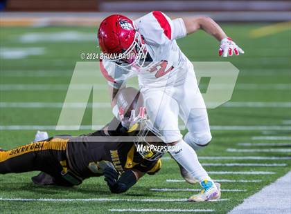 Thumbnail 2 in Mililani vs Kahuku (OIA D1 Open Semifinals) photogallery.