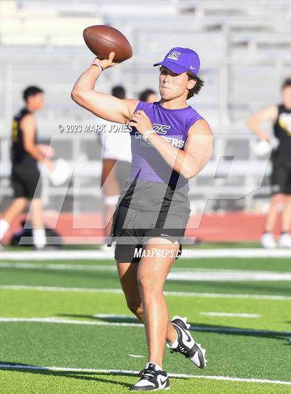 Thumbnail 2 in Northwest Christian vs. Deer Valley (Goldwater 7v7) photogallery.