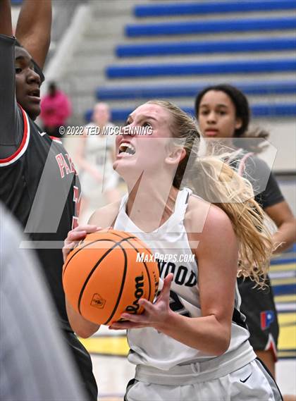 Thumbnail 1 in Greenwood vs. Parkview (AAA 5A State Playoff 1st round) photogallery.
