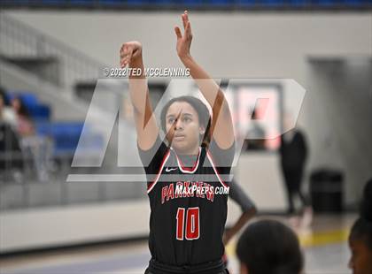 Thumbnail 3 in Greenwood vs. Parkview (AAA 5A State Playoff 1st round) photogallery.