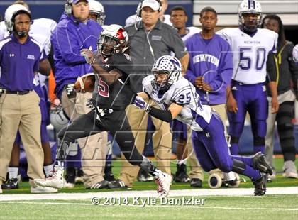 Thumbnail 2 in Waskom vs. Newton (UIL 3A Division 2 Final) photogallery.