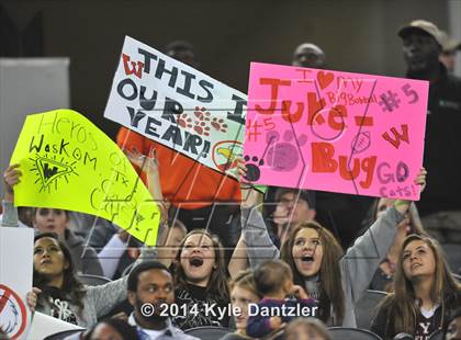 Thumbnail 3 in Waskom vs. Newton (UIL 3A Division 2 Final) photogallery.