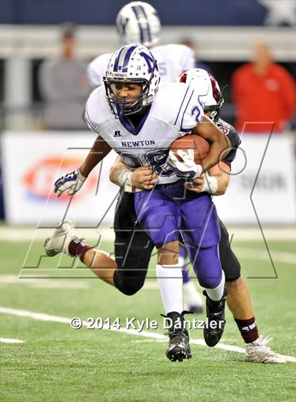 Thumbnail 2 in Waskom vs. Newton (UIL 3A Division 2 Final) photogallery.