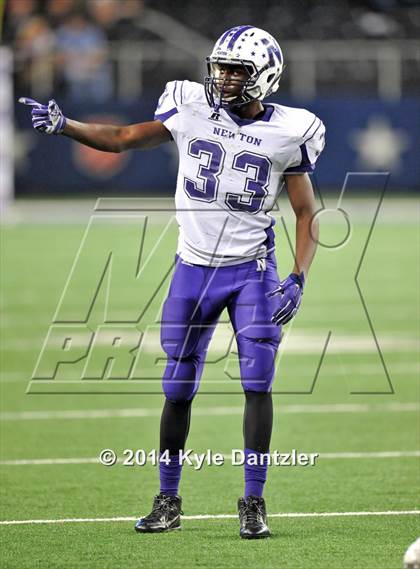 Thumbnail 3 in Waskom vs. Newton (UIL 3A Division 2 Final) photogallery.