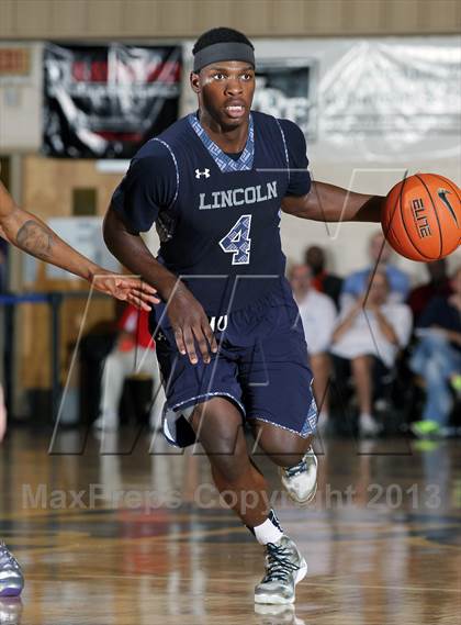 Thumbnail 3 in Lincoln vs. Montverde Academy (City of Palms Classic) photogallery.