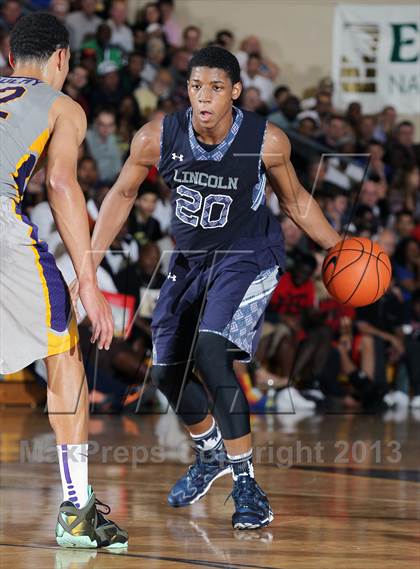 Thumbnail 2 in Lincoln vs. Montverde Academy (City of Palms Classic) photogallery.