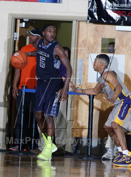Thumbnail 1 in Lincoln vs. Montverde Academy (City of Palms Classic) photogallery.