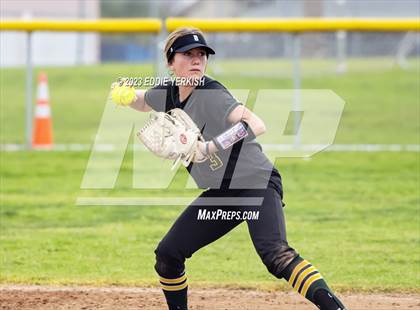 Thumbnail 3 in Brea Olinda vs. Anaheim photogallery.