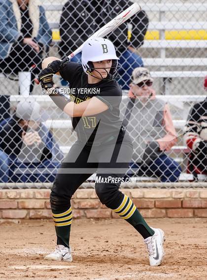 Thumbnail 2 in Brea Olinda vs. Anaheim photogallery.