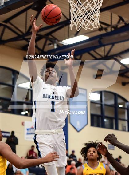 Thumbnail 1 in Huntington St. Joseph Prep vs. Berkeley Prep (ARS/Rescue Rooter National Hoopfest) photogallery.