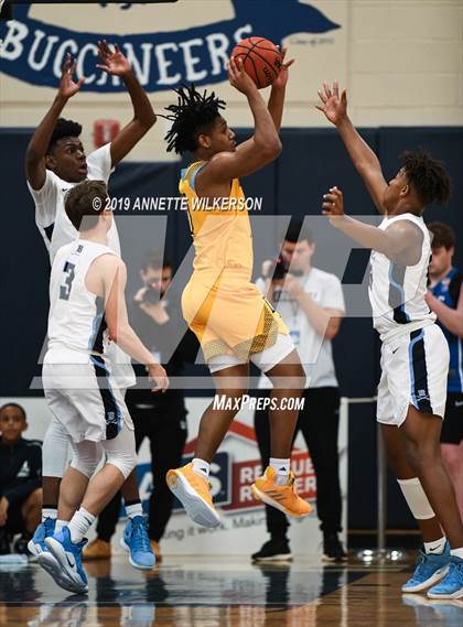Thumbnail 1 in Huntington St. Joseph Prep vs. Berkeley Prep (ARS/Rescue Rooter National Hoopfest) photogallery.