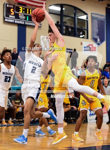 Thumbnail 3 in Huntington St. Joseph Prep vs. Berkeley Prep (ARS/Rescue Rooter National Hoopfest) photogallery.
