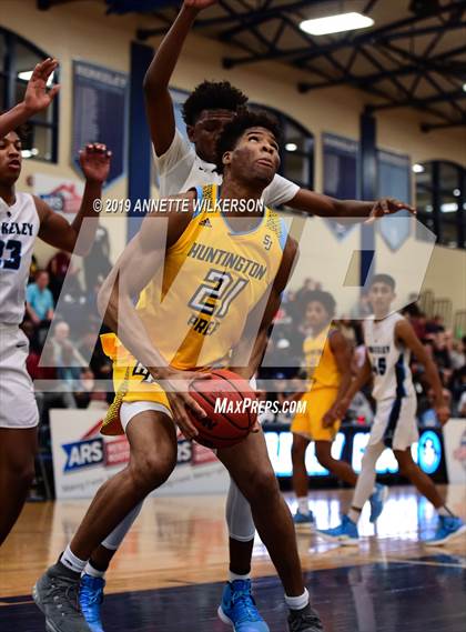 Thumbnail 1 in Huntington St. Joseph Prep vs. Berkeley Prep (ARS/Rescue Rooter National Hoopfest) photogallery.
