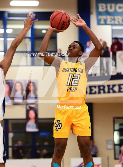 Thumbnail 2 in Huntington St. Joseph Prep vs. Berkeley Prep (ARS/Rescue Rooter National Hoopfest) photogallery.