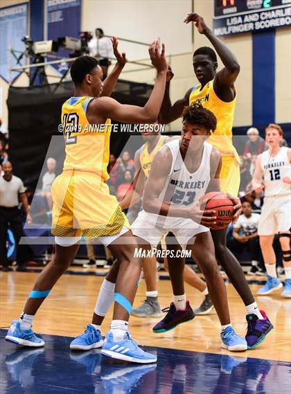 Thumbnail 2 in Huntington St. Joseph Prep vs. Berkeley Prep (ARS/Rescue Rooter National Hoopfest) photogallery.