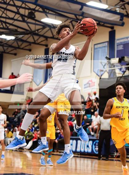 Thumbnail 1 in Huntington St. Joseph Prep vs. Berkeley Prep (ARS/Rescue Rooter National Hoopfest) photogallery.