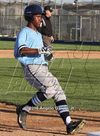 Thumbnail 3 in Dougherty Valley vs Freedom photogallery.