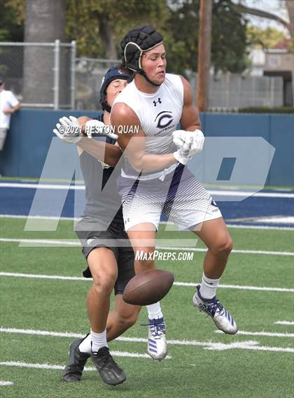 Thumbnail 3 in St. John Bosco vs. Carlsbad  (Brave 8 Invitational) photogallery.