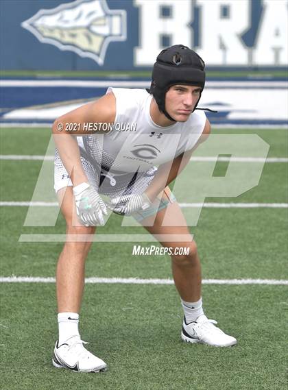 Thumbnail 3 in St. John Bosco vs. Carlsbad  (Brave 8 Invitational) photogallery.